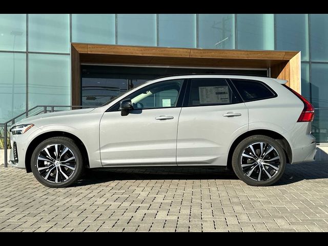 2025 Volvo XC60 Plus