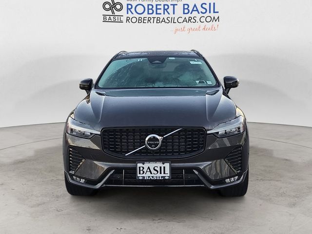 2025 Volvo XC60 Plus