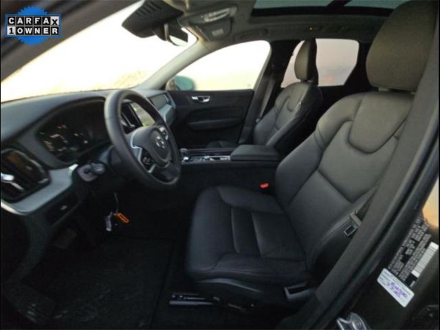 2025 Volvo XC60 Plus