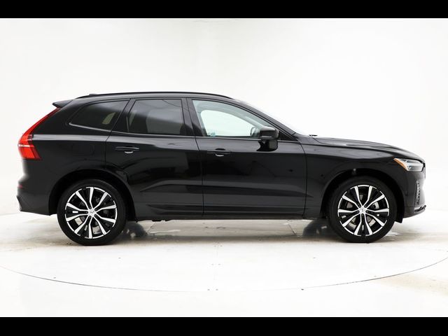 2025 Volvo XC60 Plus