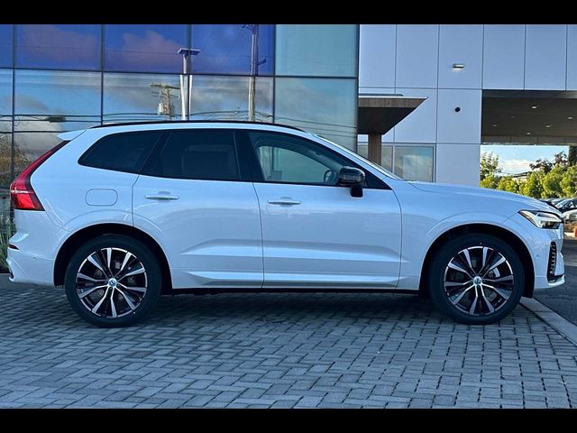 2025 Volvo XC60 Plus