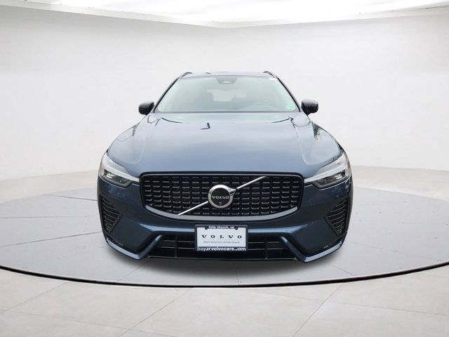 2025 Volvo XC60 Plus