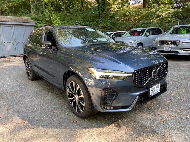 2025 Volvo XC60 Plus