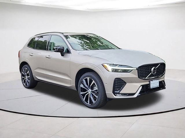 2025 Volvo XC60 Plus