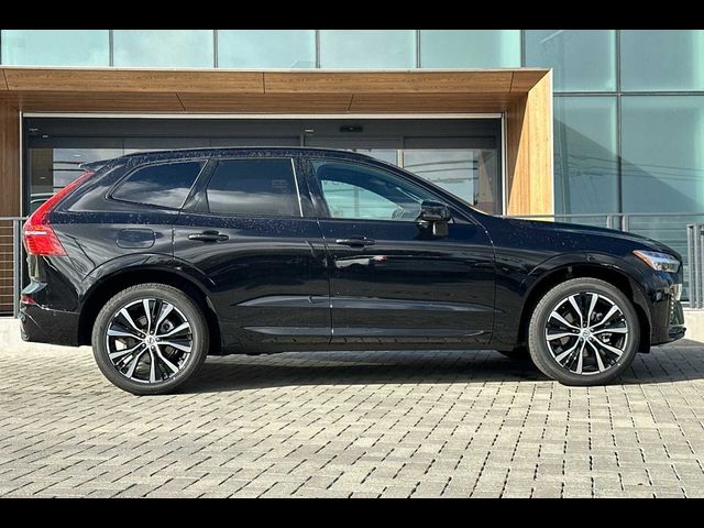 2025 Volvo XC60 Plus