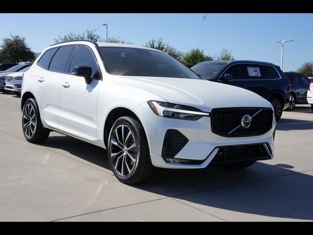 2025 Volvo XC60 Plus