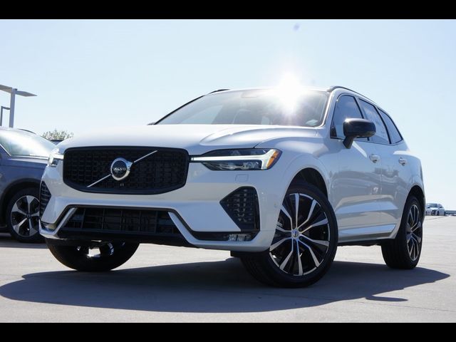 2025 Volvo XC60 Plus