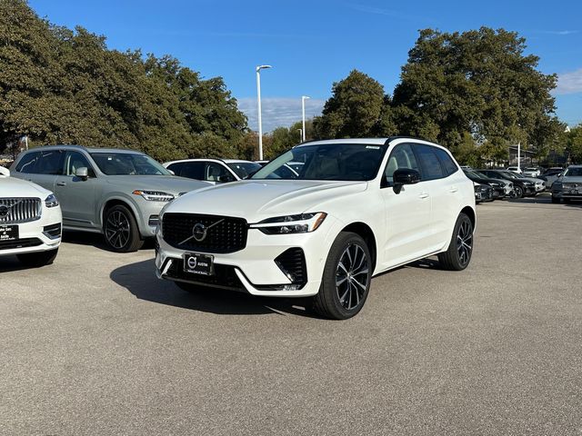 2025 Volvo XC60 Plus