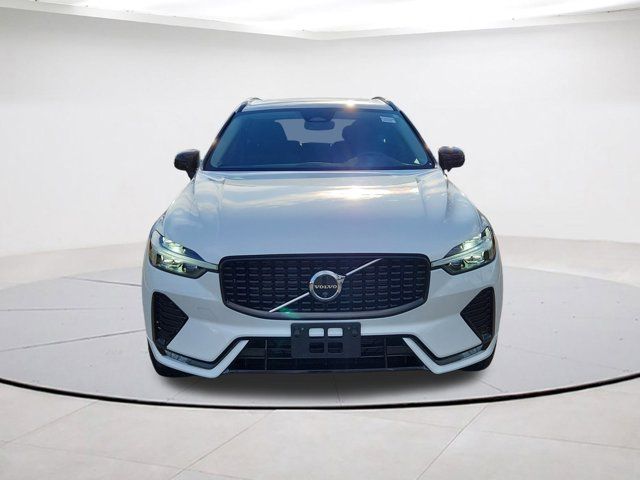2025 Volvo XC60 Plus