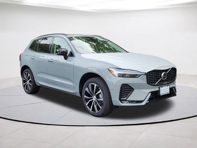 2025 Volvo XC60 Plus