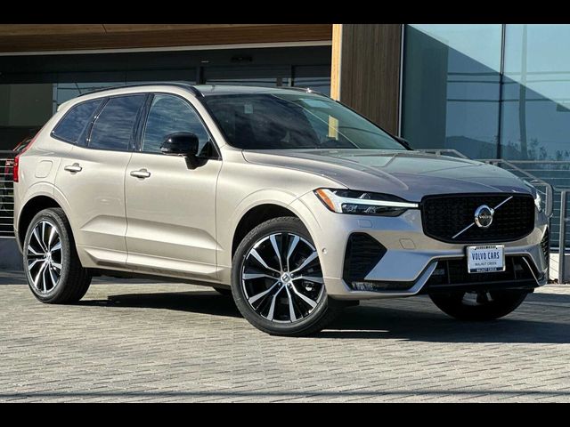 2025 Volvo XC60 Plus