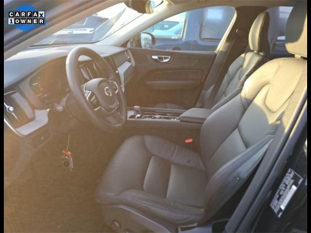2025 Volvo XC60 Plus