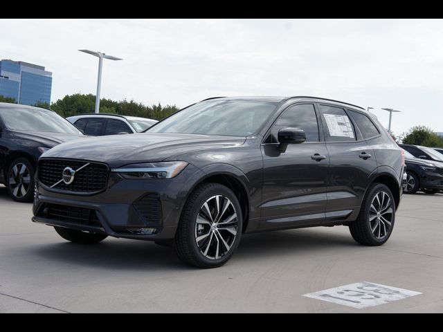 2025 Volvo XC60 Plus