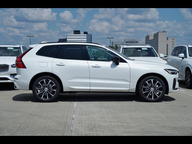 2025 Volvo XC60 Plus