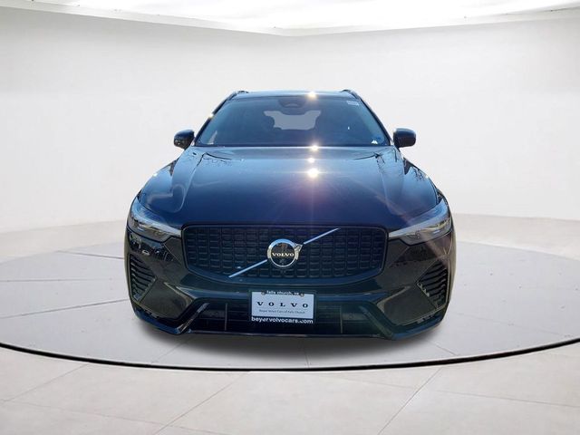 2025 Volvo XC60 Plus