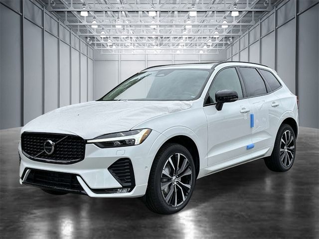 2025 Volvo XC60 Plus