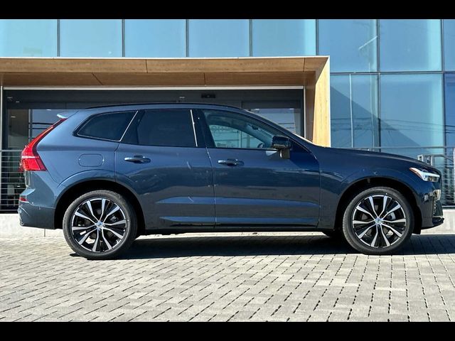 2025 Volvo XC60 Plus