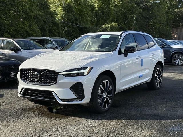 2025 Volvo XC60 Plus