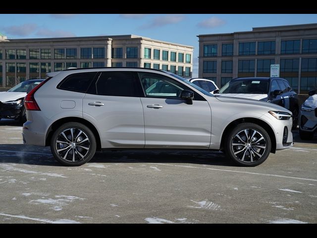 2025 Volvo XC60 Plus