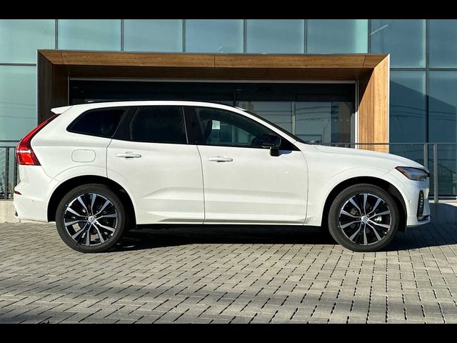 2025 Volvo XC60 Plus