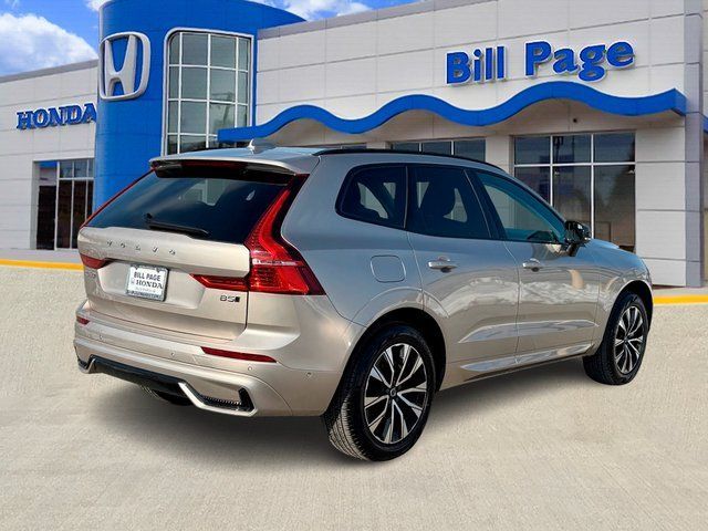 2025 Volvo XC60 Plus