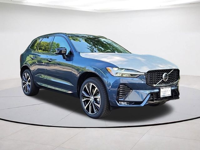 2025 Volvo XC60 Plus