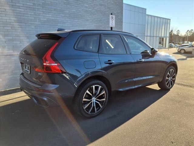 2025 Volvo XC60 Plus