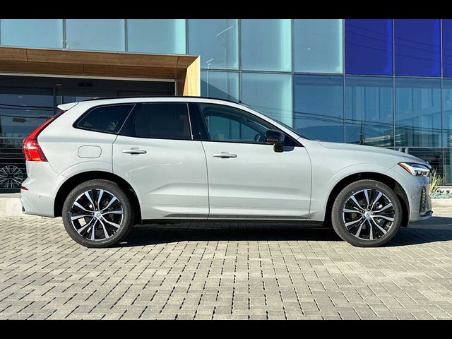 2025 Volvo XC60 Plus