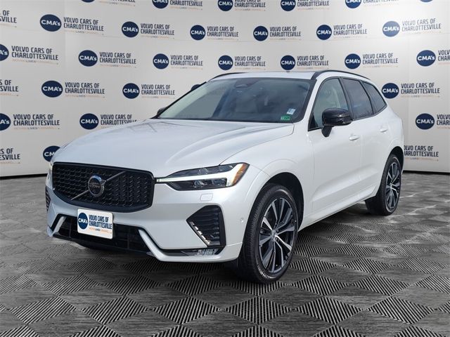 2025 Volvo XC60 Plus