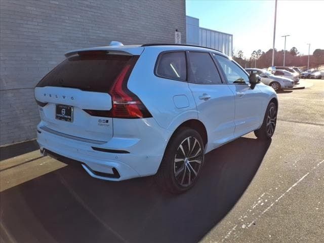 2025 Volvo XC60 Plus