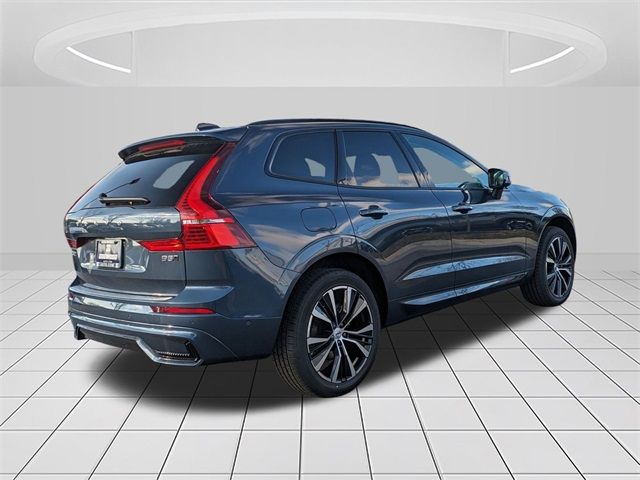 2025 Volvo XC60 Plus