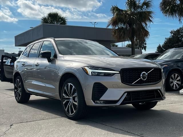 2025 Volvo XC60 Plus