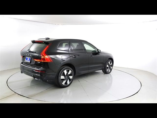 2025 Volvo XC60 Plug-In Hybrid Plus