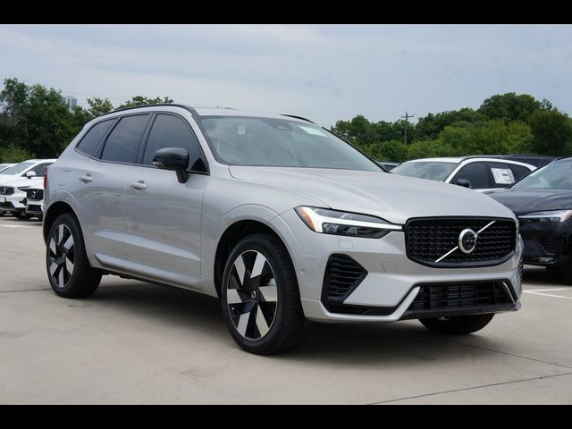 2025 Volvo XC60 Plug-In Hybrid Plus