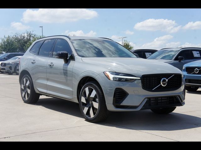 2025 Volvo XC60 Plug-In Hybrid Plus