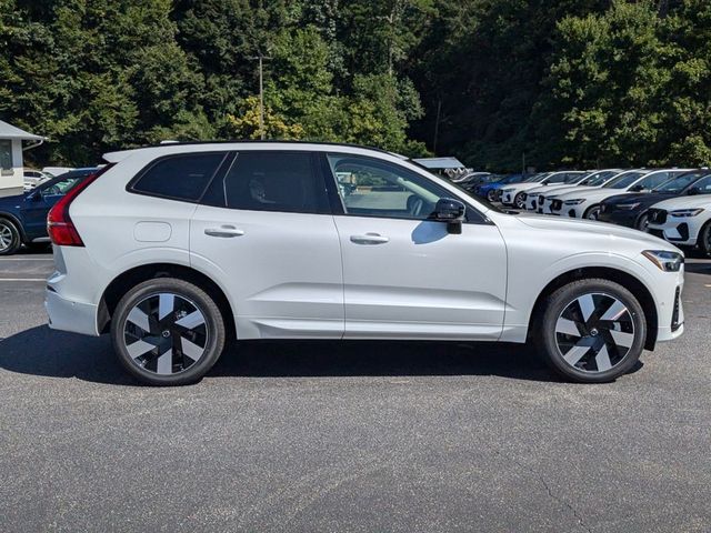 2025 Volvo XC60 Plug-In Hybrid Plus