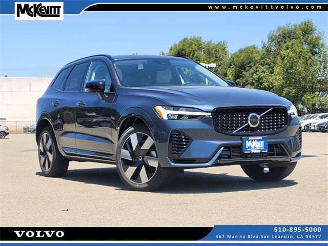 2025 Volvo XC60 Plug-In Hybrid Plus