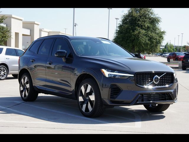 2025 Volvo XC60 Plug-In Hybrid Plus