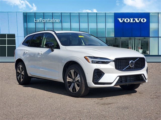 2025 Volvo XC60 Plug-In Hybrid Plus