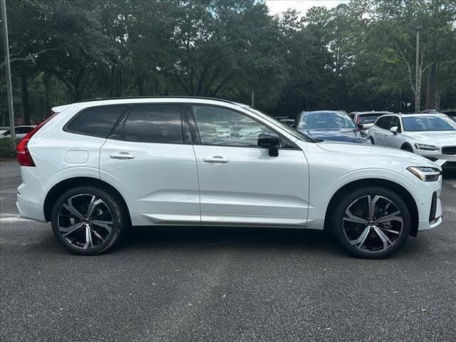 2025 Volvo XC60 Plug-In Hybrid Plus