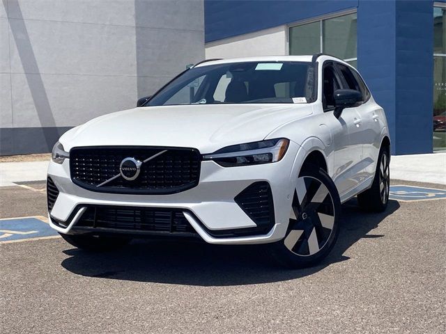 2025 Volvo XC60 Plug-In Hybrid Plus