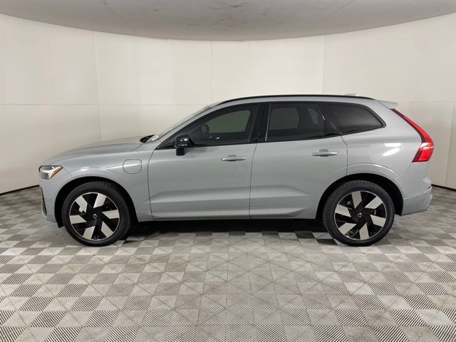 2025 Volvo XC60 Plug-In Hybrid Plus