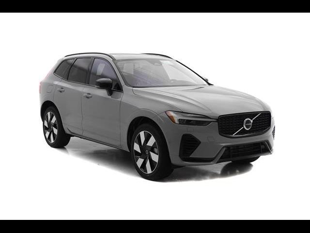 2025 Volvo XC60 Plug-In Hybrid Plus