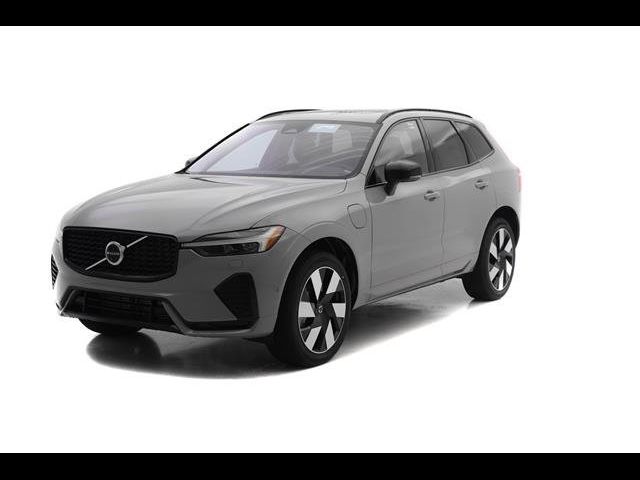 2025 Volvo XC60 Plug-In Hybrid Plus