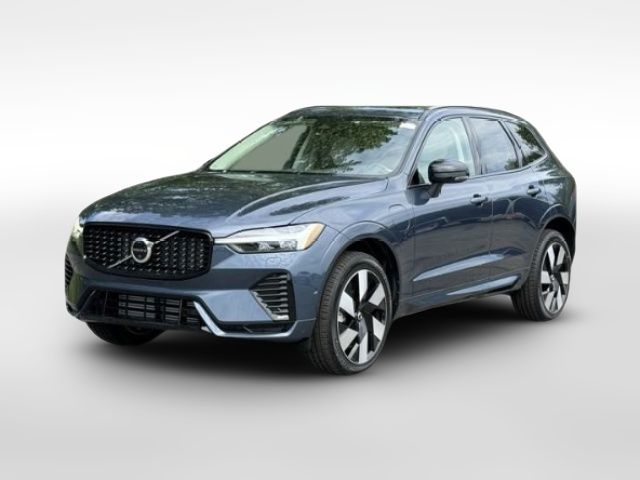 2025 Volvo XC60 Plug-In Hybrid Plus