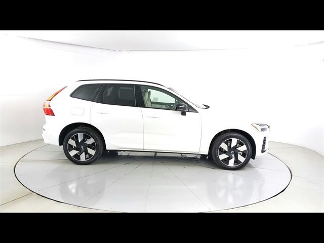 2025 Volvo XC60 Plug-In Hybrid Plus