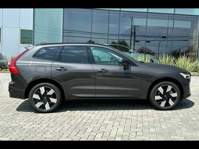 2025 Volvo XC60 Plug-In Hybrid Plus