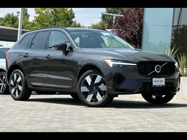 2025 Volvo XC60 Plug-In Hybrid Plus