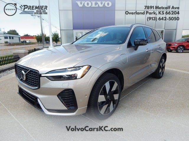 2025 Volvo XC60 Plug-In Hybrid Plus