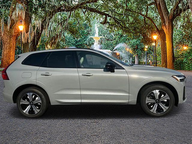 2025 Volvo XC60 Plug-In Hybrid Plus